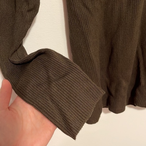 NWT For The Republic brown knit sweater gold buttons fall ribbed material - Picture 4 of 5